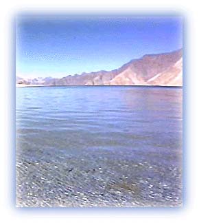 Lake Pangong Tso extending for miles. Credit: Karamjeet Singh