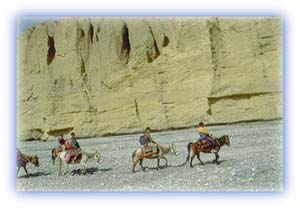 On the Kali Gandaki riverbed in Mustang. Credit: Stan Armington