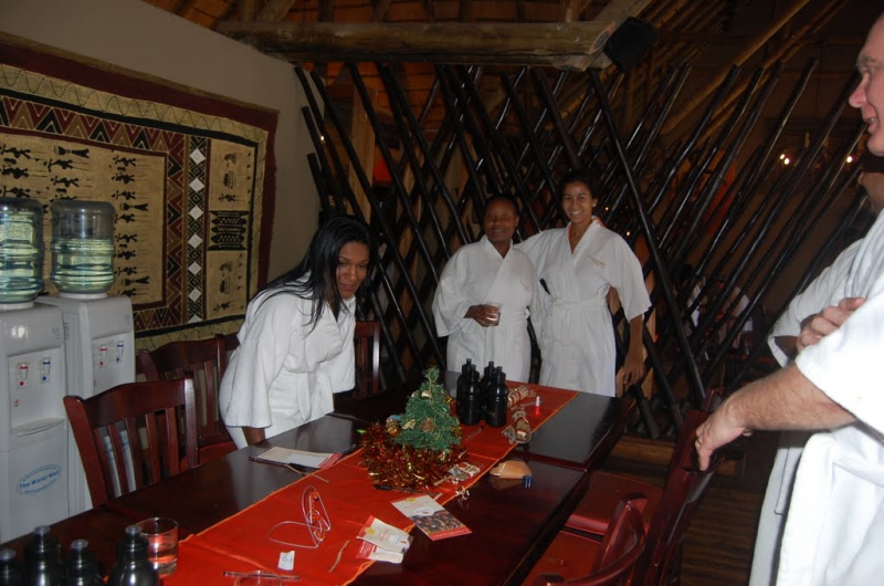 2010.12.09.Staff-Xmas-Party-074