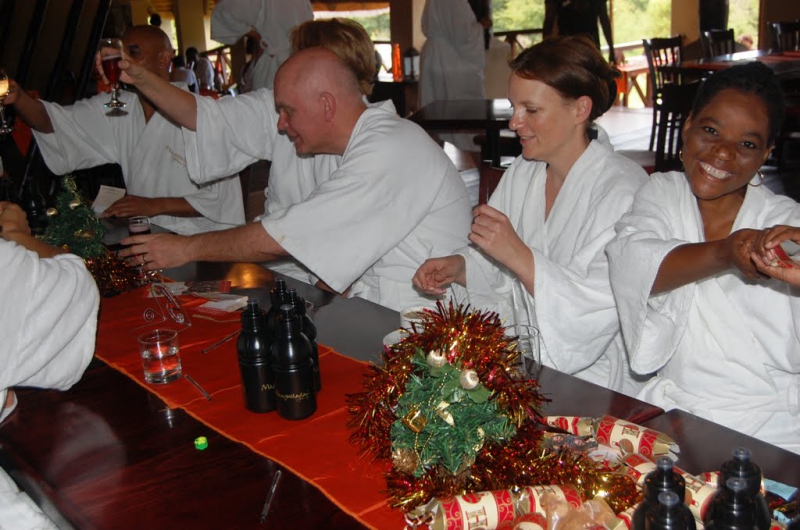 2010.12.09.Staff-Xmas-Party-082