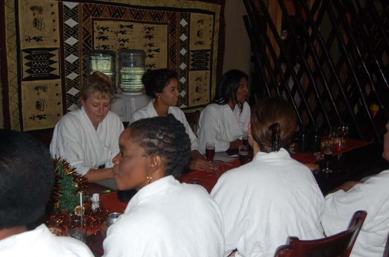 2010.12.09.Staff-Xmas-Party-086