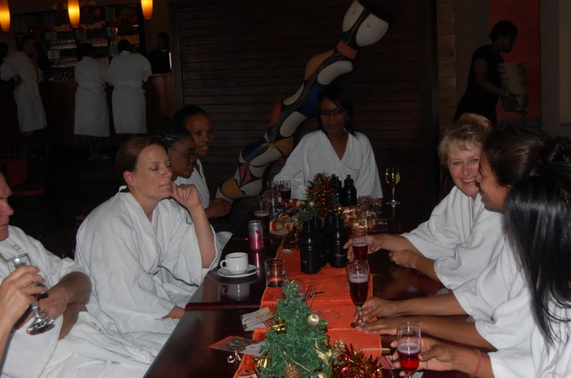 2010.12.09.Staff-Xmas-Party-089