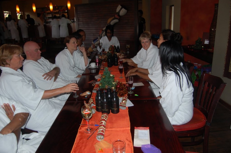 2010.12.09.Staff-Xmas-Party-091