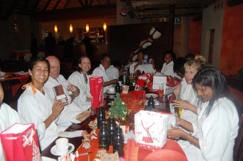 2010.12.09.Staff-Xmas-Party-139