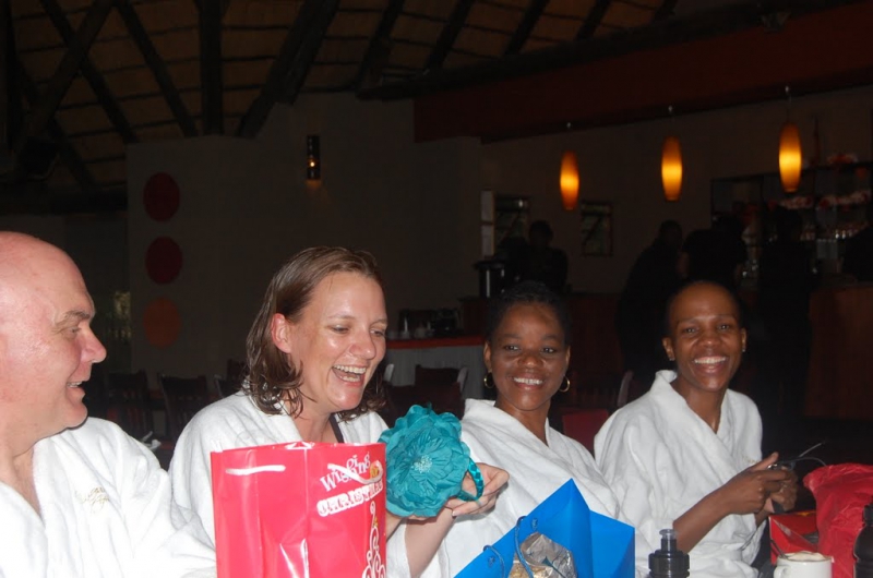 2010.12.09.Staff-Xmas-Party-146