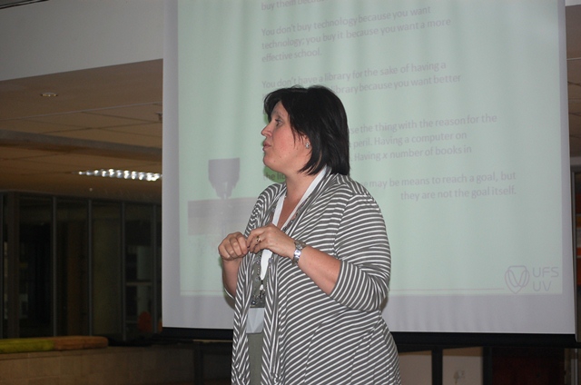 2011.10.25-Preservice-Workshop-052