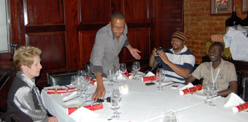 2011.12.14.SchoolNet_Christmas_Party_004