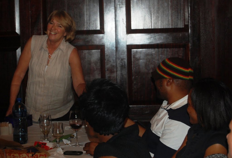 2011.12.14.SchoolNet_Christmas_Party_095