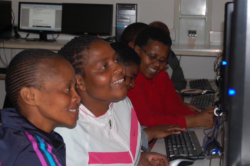 2013.06.25.ekukhanyeni_021