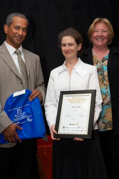 AB085472