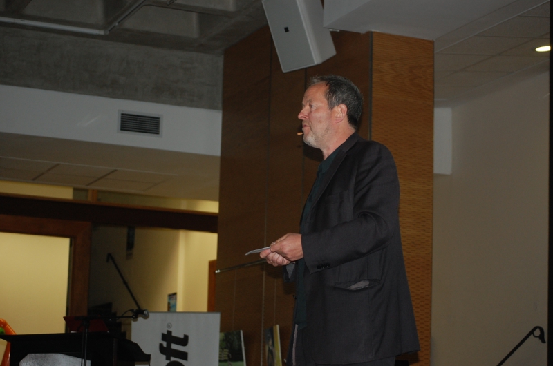 Conference-2011-083