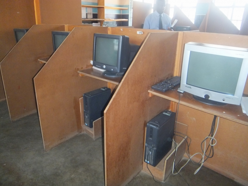 Doasho-donated-computers