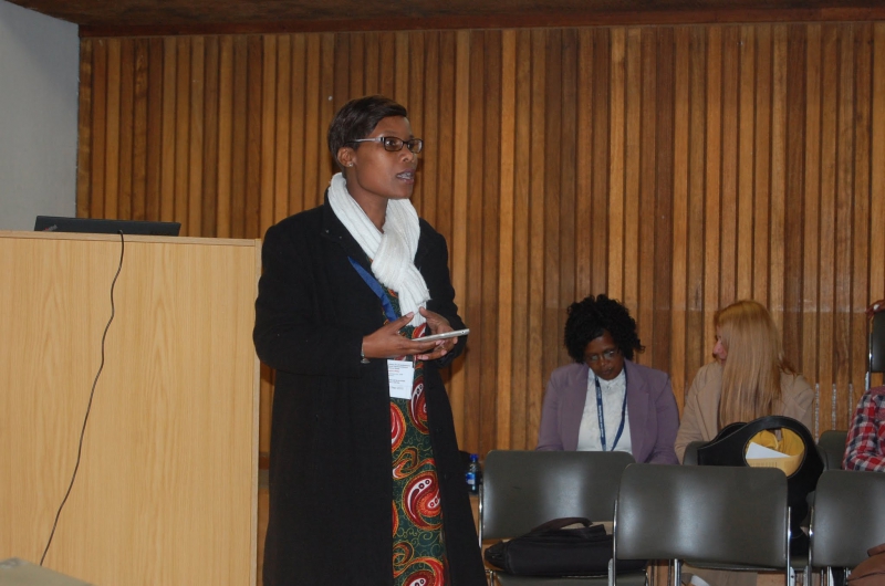 Hlengiwe-presenting
