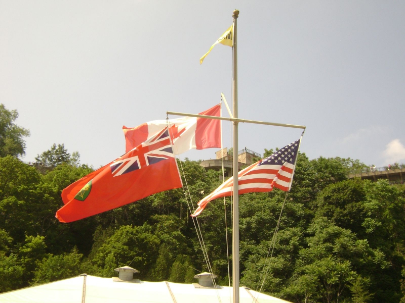 NiagaraFallsFlags