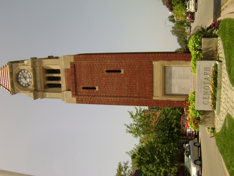 NiagaraOnLakeCenotaph3