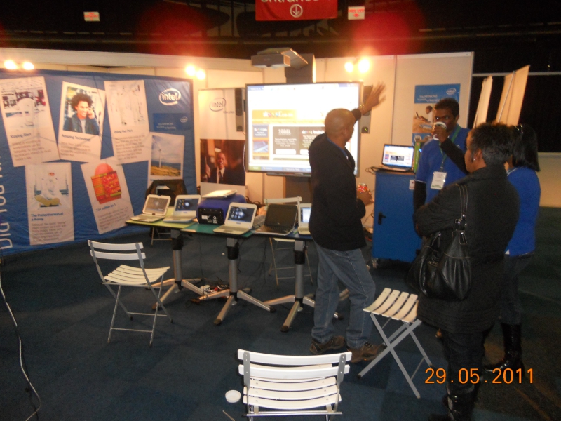 Parthy_Nathan-at-the-Smart-board