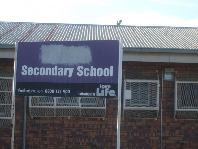 lobone-high-school-002
